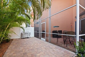 Talo (5 Bedrooms) | Sisätilat