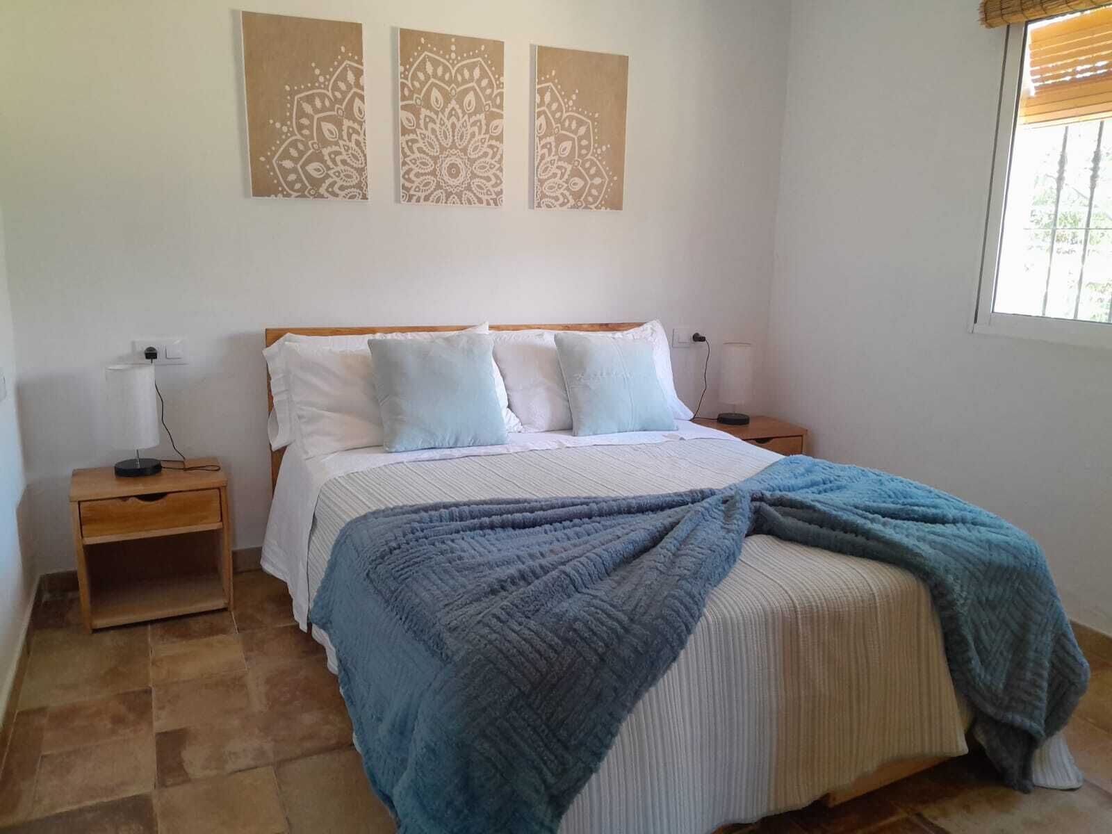 2 chambres, fer et planche à repasser, Wi-Fi gratuit, draps fournis