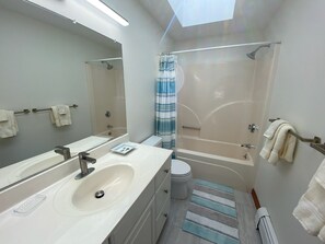Jetted bath, hair dryer, towels, soap - Hideaway At Meadow View Farm/Private Tennis Courts with Spacious Bedrooms (Oak Bluffs)