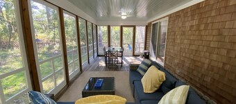 Hideaway At Meadow View Farm/Private Tennis Courts with Spacious Bedrooms