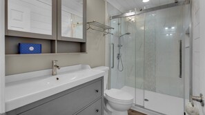 Shower, towels, soap, shampoo