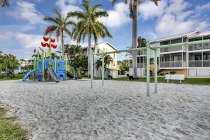 Children’s area - Lagoon Front Townhouse! (Key Largo)