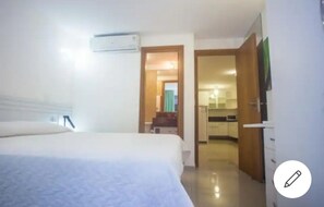 2 chambres, fer et planche à repasser, Wi-Fi, draps fournis