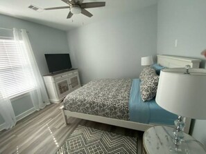 3 bedrooms, WiFi, bed sheets
