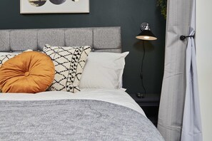 4 habitaciones, tabla de planchar con plancha y wifi gratis