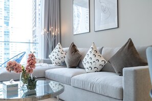Living area - Vogue | Marina Gate near JBR Beach | Marina Mall (Dubai)