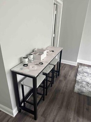 Dining - Luxurious, comfortable suites #3
 (Cleveland)