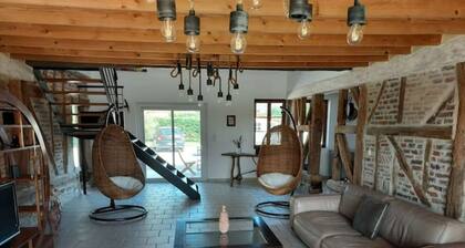 Longère 15 Places Avec Piscine et Jacuzzi