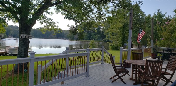 Outdoor dining - Quiet Georgia retreat for a large crew. (Macon)