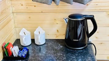 Kaffee und/oder Kaffeemaschine