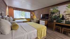 Lodge junior Suite Queen | 1 bedroom, desk, free WiFi, bed sheets - The Lodge Luxury Resort At Lake Harmony (Lake Harmony)