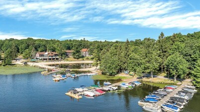 The Lodge Luxury Resort At Lake Harmony
