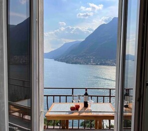 Dining - Lake view apartment (Pognana Lario)