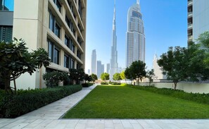 شقة (1 Bedroom) | حديقة