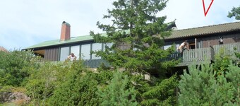 Cottage with sea view and the forest as a neighbour