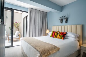 3 habitaciones, tabla de planchar con plancha, internet y ropa de cama 