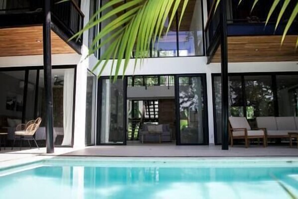 Pool - Luna Villas (Santa Teresa Beach)