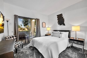 3 chambres, fer et planche à repasser, Wi-Fi, draps fournis
