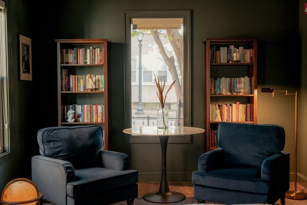 Classic Room, 1 King Bed | Down duvets, memory-foam beds, individually decorated - The Bookhouse Hotel (Kennett Square)