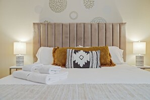 5 bedrooms, iron/ironing board, travel cot, WiFi