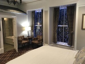 Deluxe-Zimmer | Bügeleisen/Bügelbrett, kostenloses WLAN, Bettwäsche