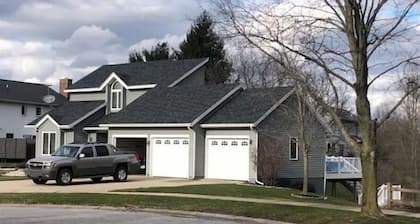 Upscale home fit for a Princess! Or Prince