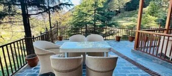 Where luxury meets nature.