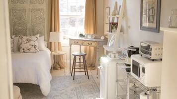 1 dormitorio, escritorio, tabla de planchar con plancha y wifi gratis