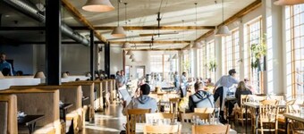 Charming West End Hideaway. Private Parking