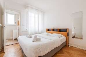 1 quarto, Wi-Fi de cortesia, roupa de cama