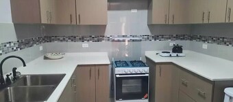 Nos Soño, Condo 3-bdr - Stunning View - Valley Verde 9, St. Maarten 2-4 Guests
