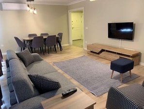 Smart TV, fireplace - Modern Flat #1
 (Istanbul)
