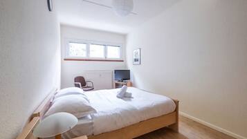 1 Schlafzimmer, Bügeleisen/Bügelbrett, kostenloses WLAN, Bettwäsche