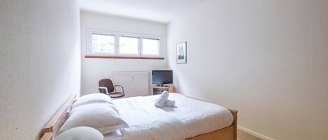 1 多间卧室、熨斗/熨衣板、免费 WiFi、床单