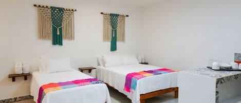 Deluxe Double with Single | 1 slaapkamer, verduisterende gordijnen, geluiddichte muren, gratis wifi