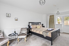 1 Schlafzimmer, kostenloses WLAN, Bettwäsche, Rollstuhlgeeignet