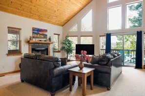 Smart TV, fireplace, table football