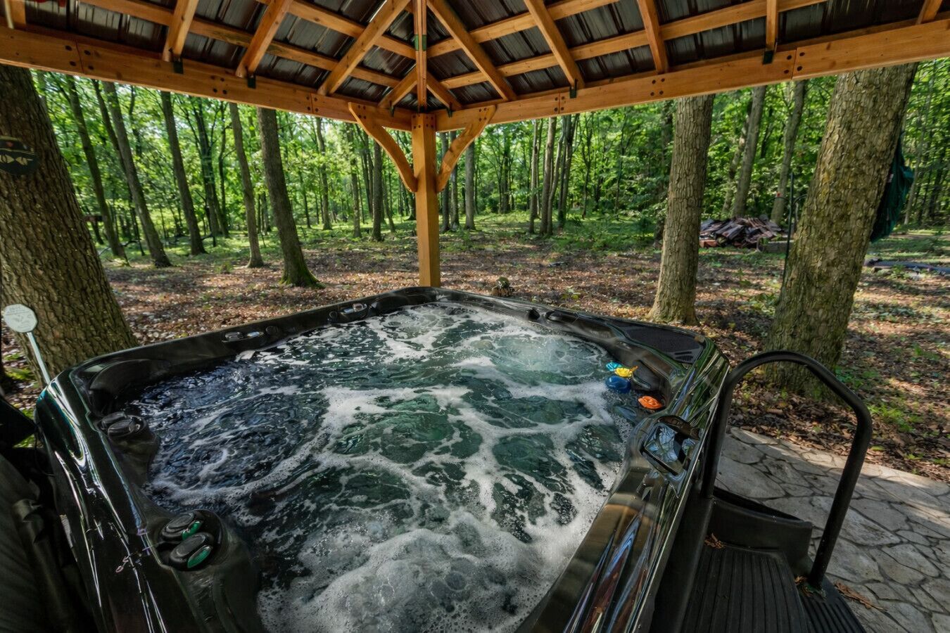 Bain à remous extérieur