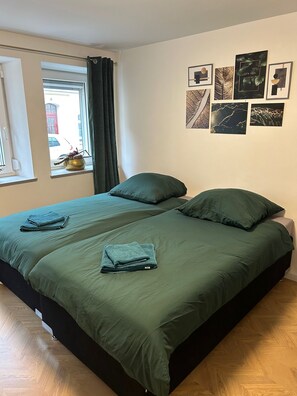 2 bedrooms, WiFi, bed sheets