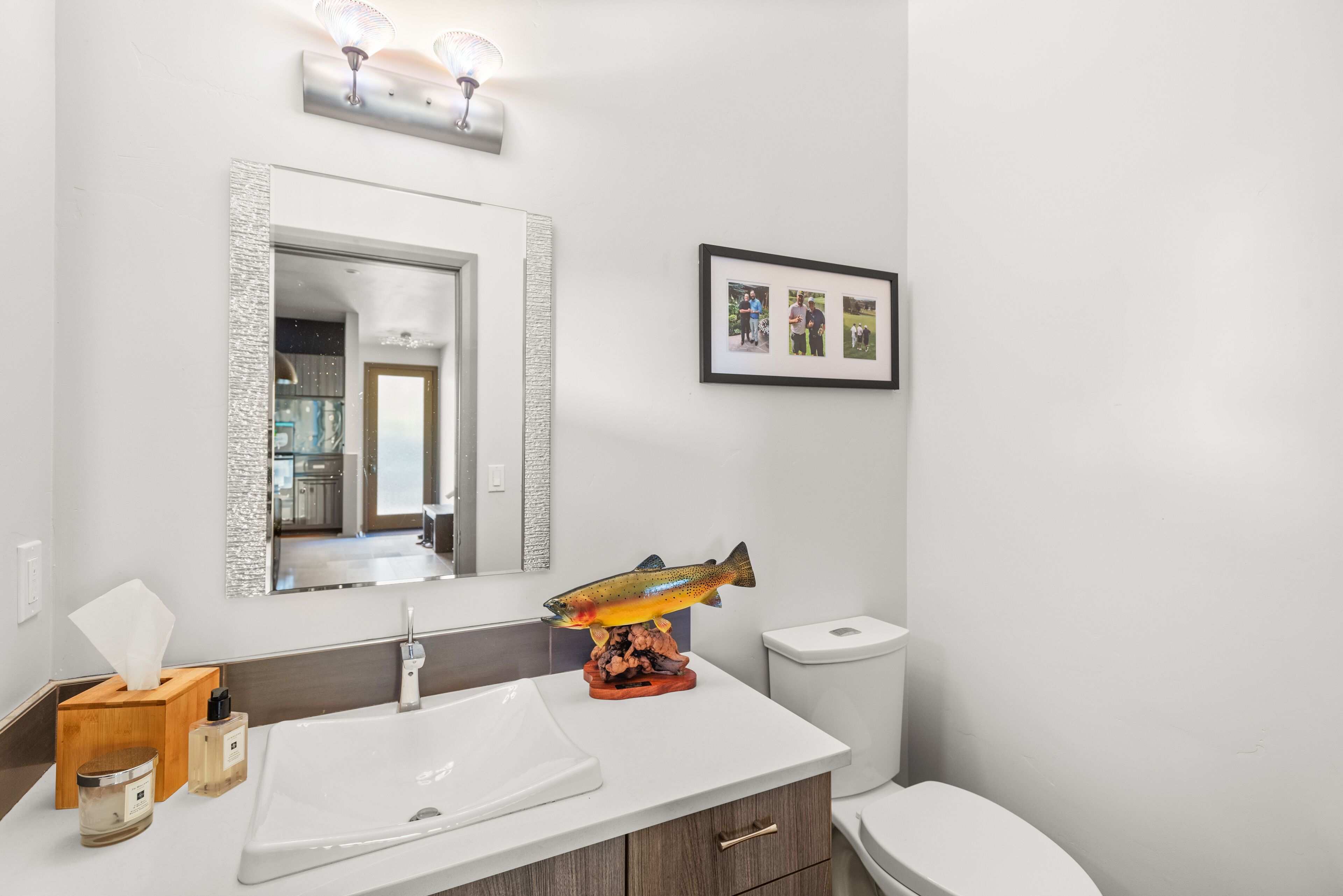 Stunning Southside Duplex available for Winter Season!