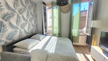 1 chambre, fer et planche à repasser, Wi-Fi, draps fournis