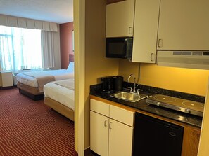 Studio - The Boston Hotel (Boston)