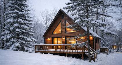 Poconos Retreat: Hot Tub, Game Room, Lakes, BBQ, Fire Pit & Family Fun