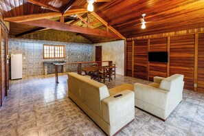 Perhechalet | Oleskelualue | Televisio