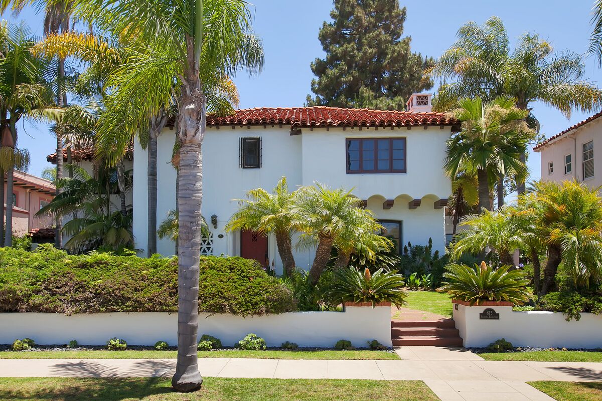 Executive Home in the Village 