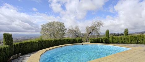 Piscina a l'aire lliure