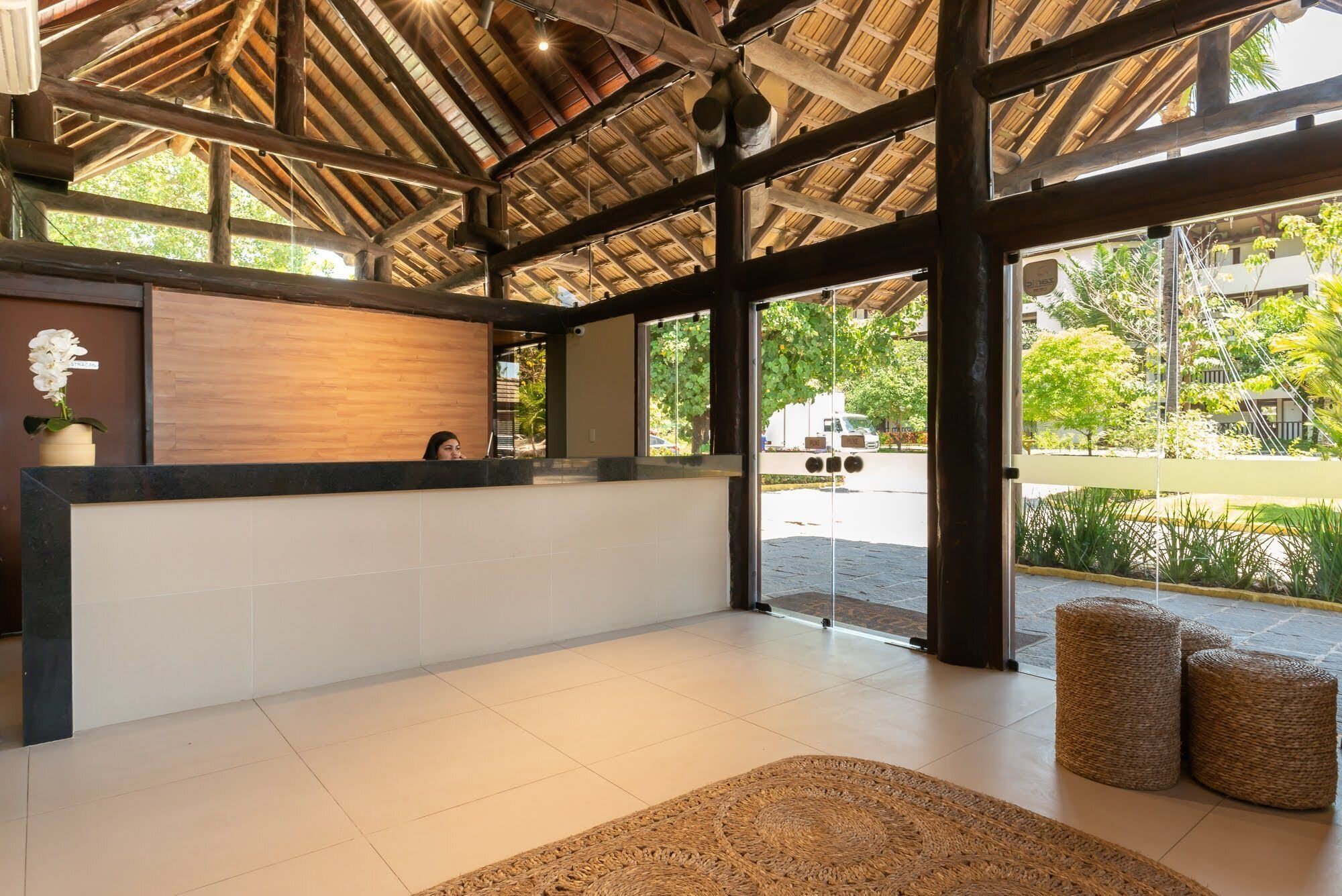 Apartemen Keluarga | Lobi