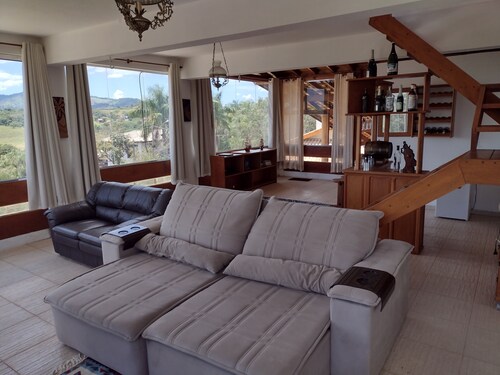 Linda Casa na Represa