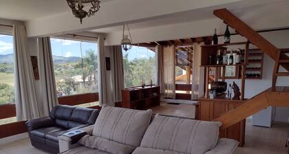 Linda Casa na Represa