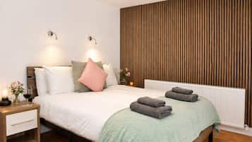 1 bedroom, iron/ironing board, travel cot, free WiFi